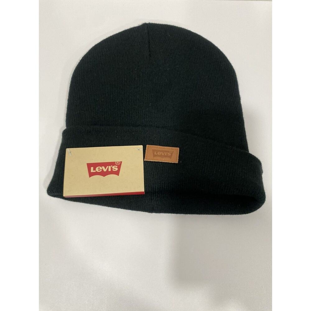 Levi's Black Beanie With Logo - New with tags